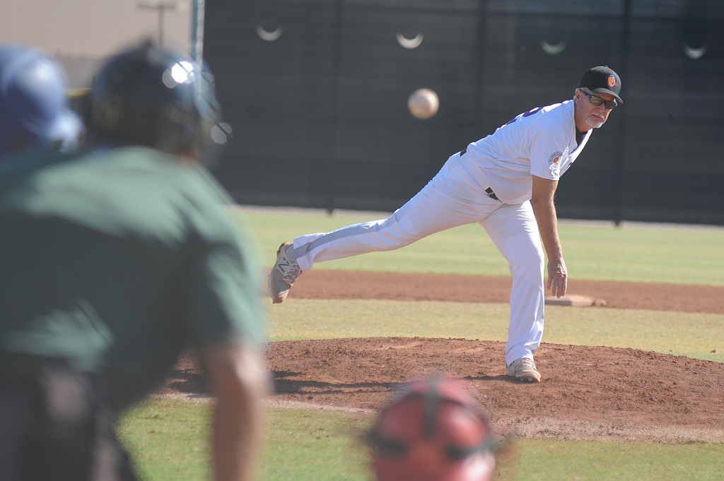 Dragons_2017-11-01 (57).jpg - (c)2010 DeVetter